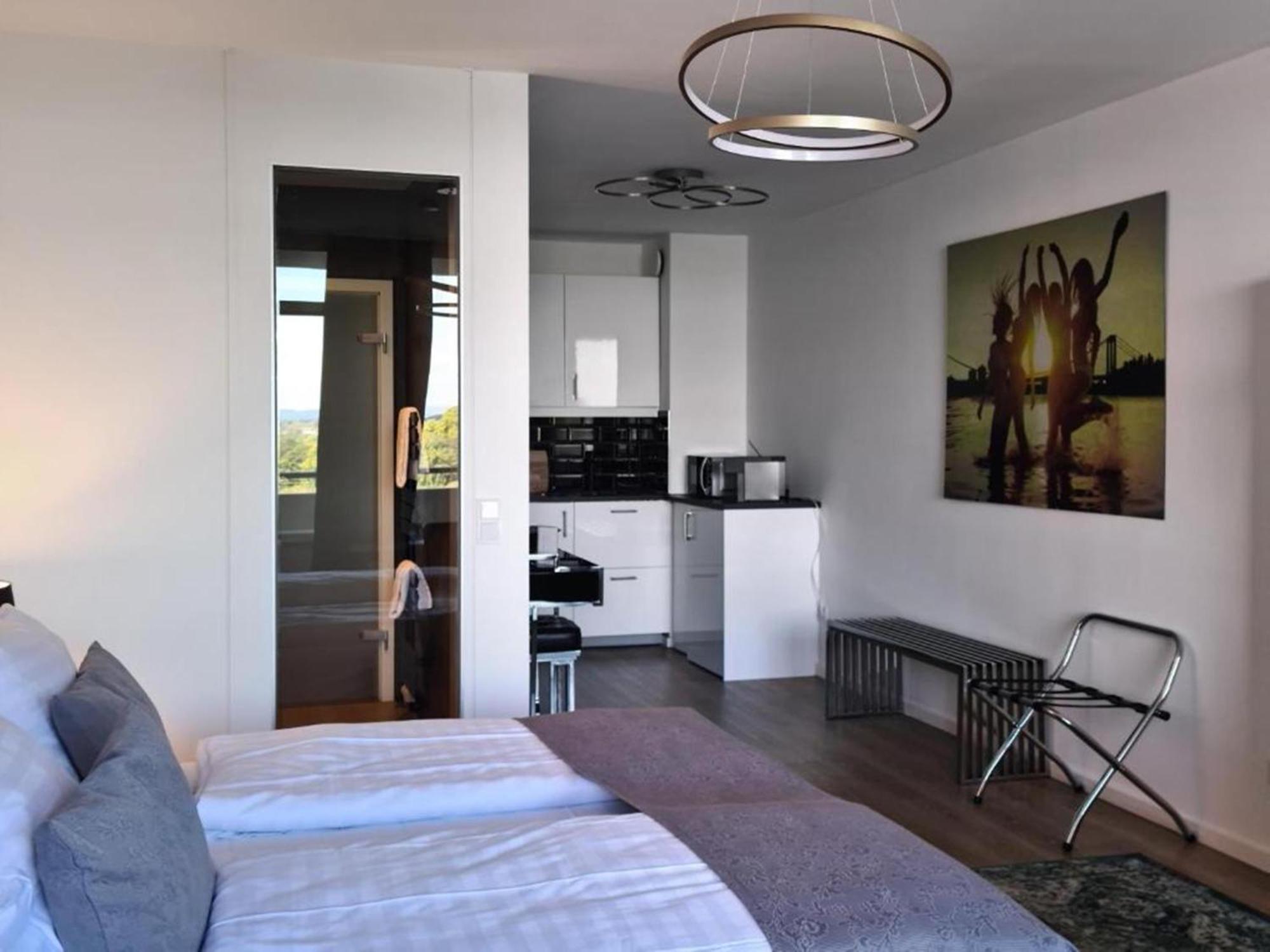Rheinblick Apartments Кьолн Екстериор снимка