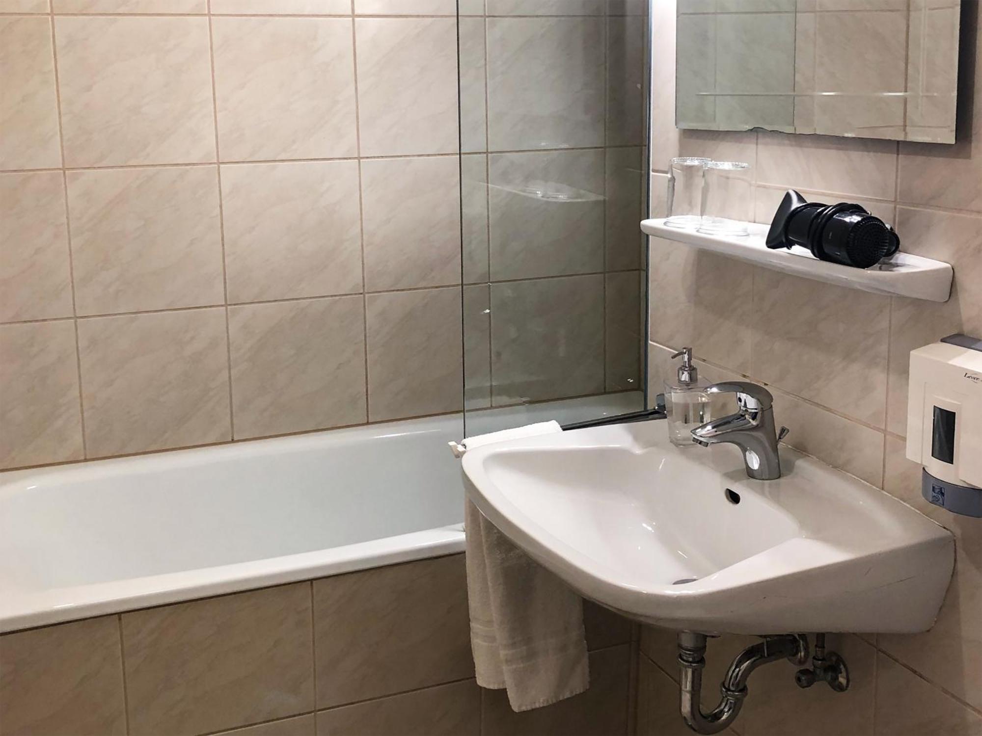 Rheinblick Apartments Кьолн Екстериор снимка