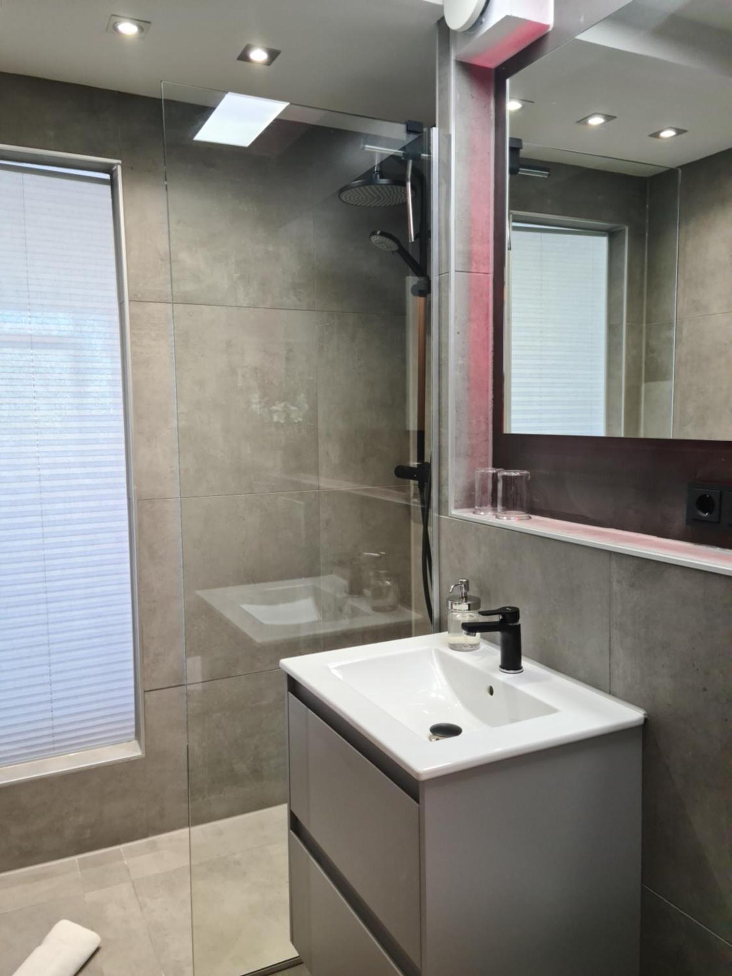 Rheinblick Apartments Кьолн Екстериор снимка